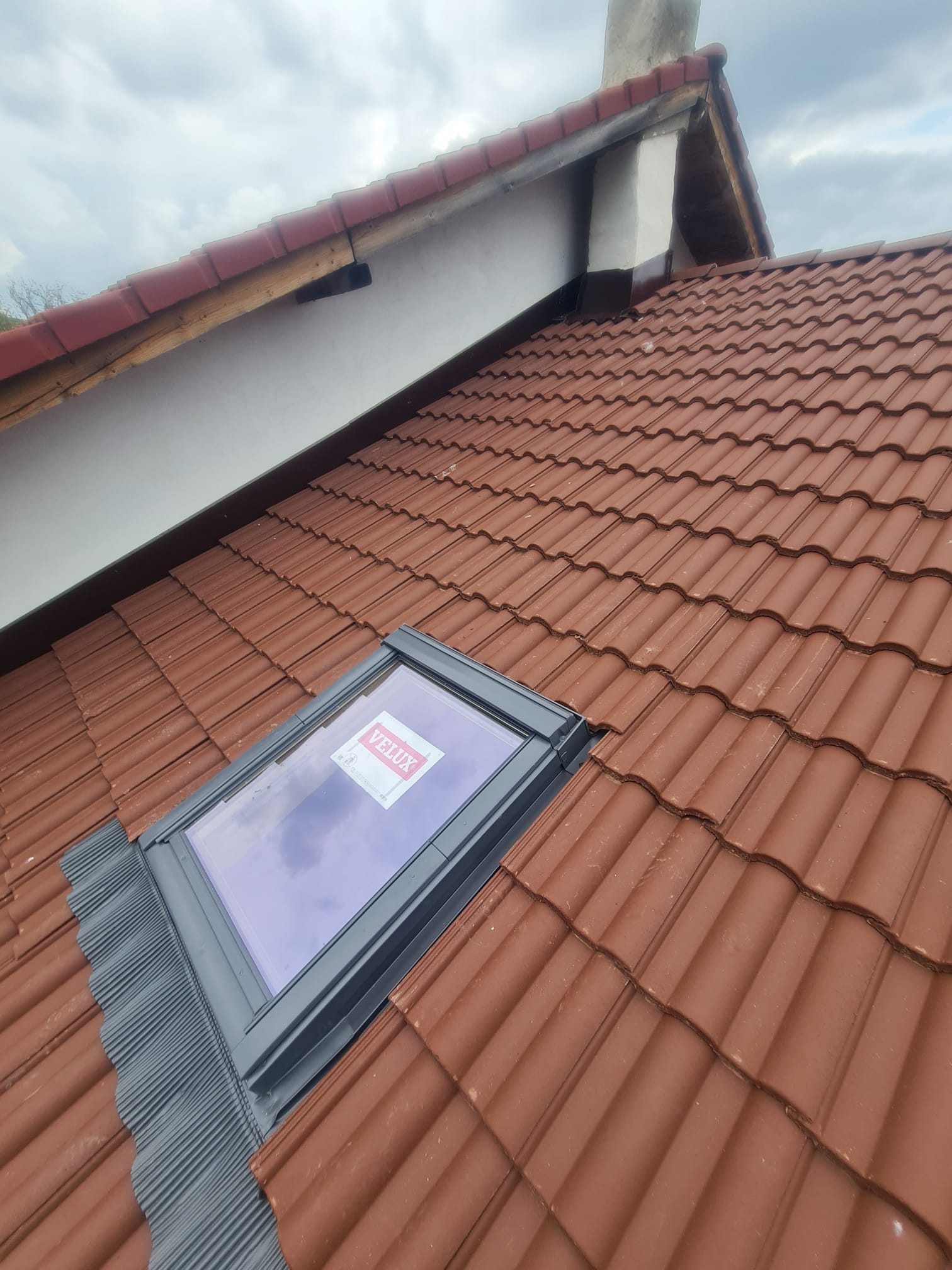 Geam Velux instalare